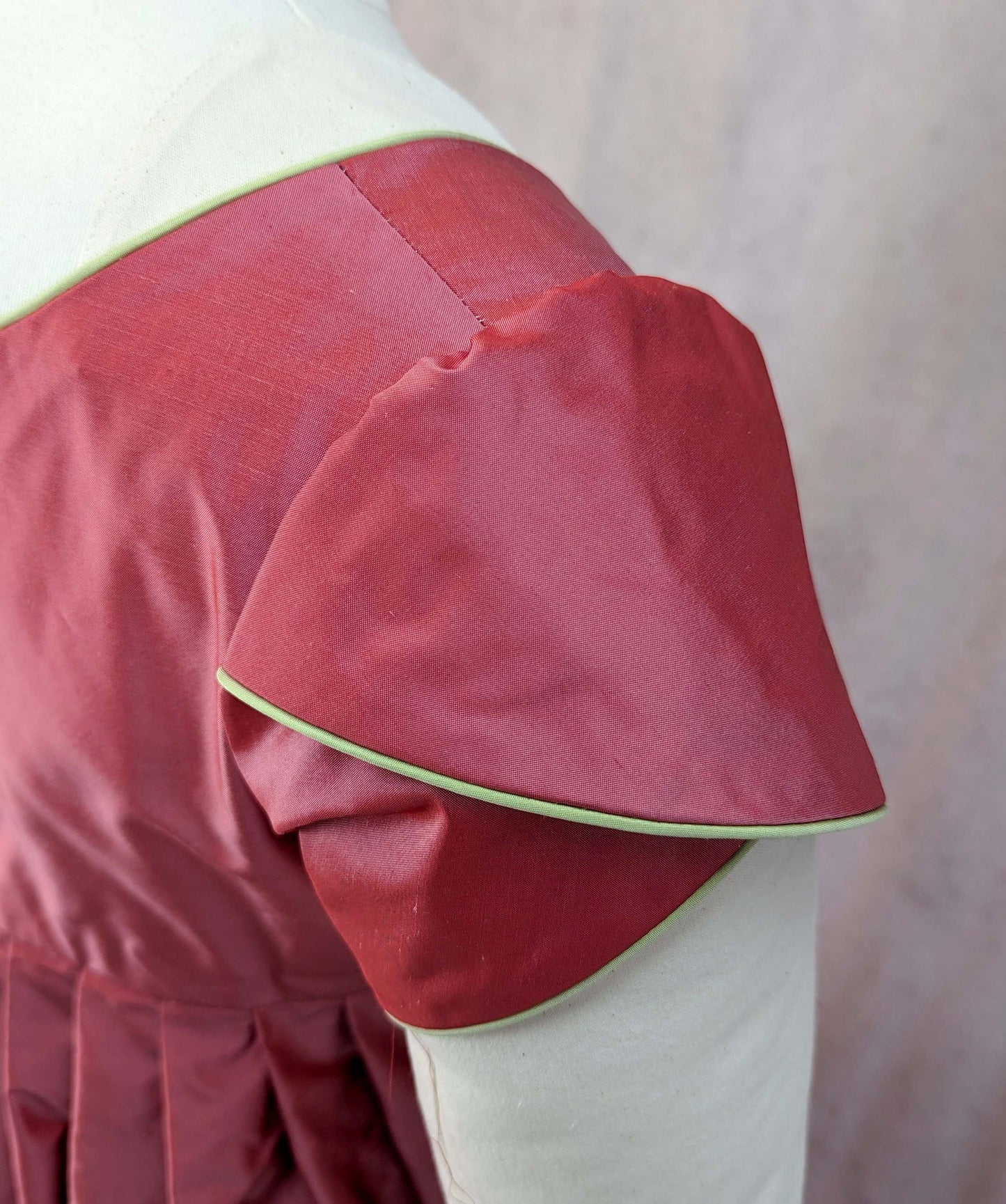 #0223 Regency Kleid mit Tulpenärmeln Schnittmuster Größe EU 34-56 Papierschnittmuster
