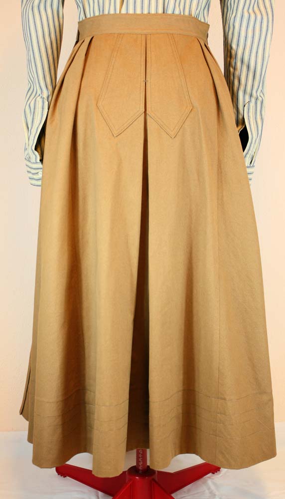 Edwardian split outlet skirt