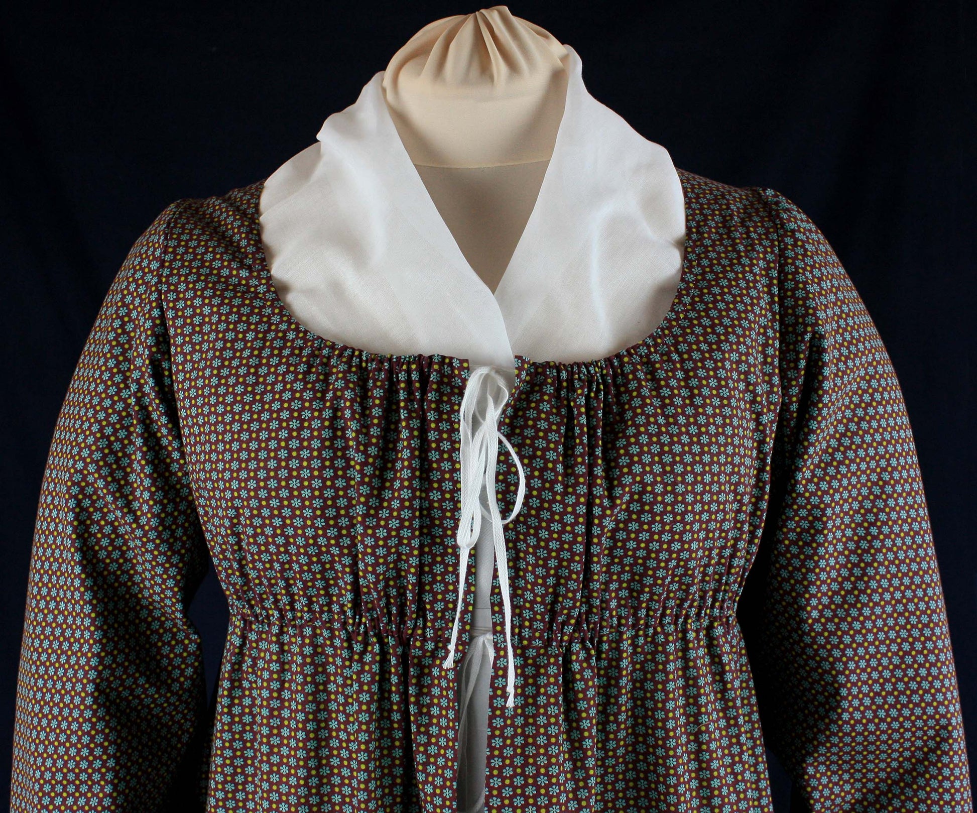 0219 Empire / Regency dress with front clousure, apron, cap and fichu BlackSnailPatterns 0219 Empire / Regency dress with front clousure, apron, cap and fichu BlackSnailPatterns