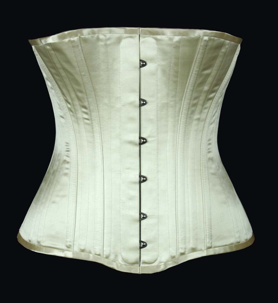 1014 Late Victorian Corset (half bust) and Chemise about 1880